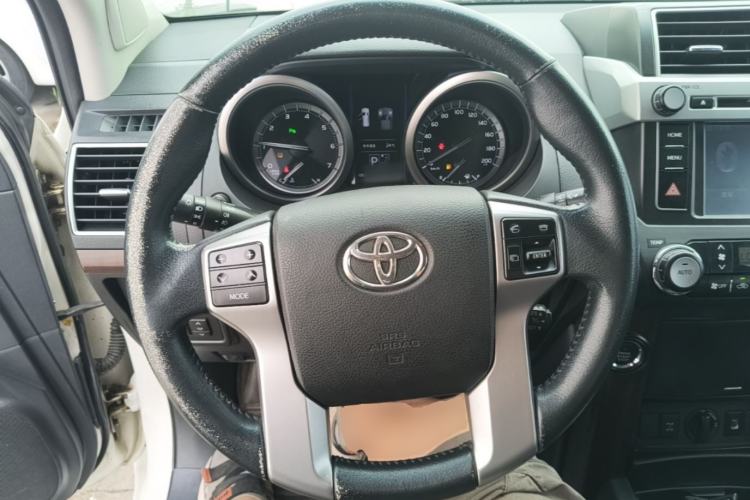 Used Toyota Prado 2016 3.5L Automatic TX-L Steering Wheel