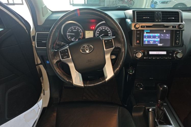Used Toyota Prado 2016 2.7L Automatic Standard Edition Steering Wheel