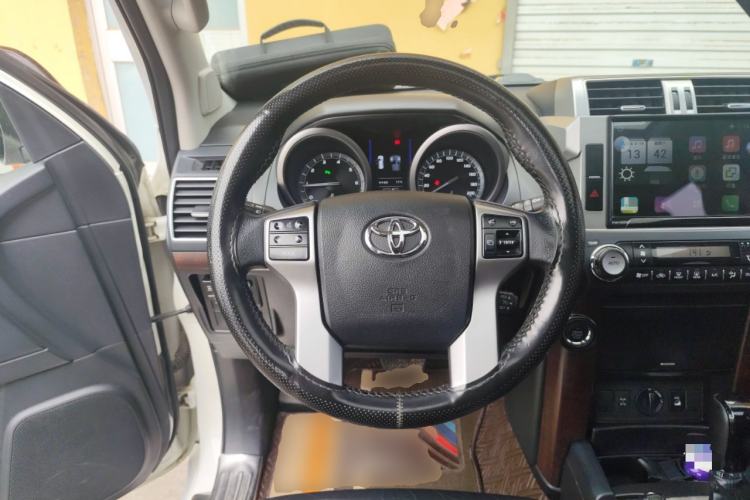 Used Toyota Prado 2016 3.5L Automatic TX-L Steering Wheel