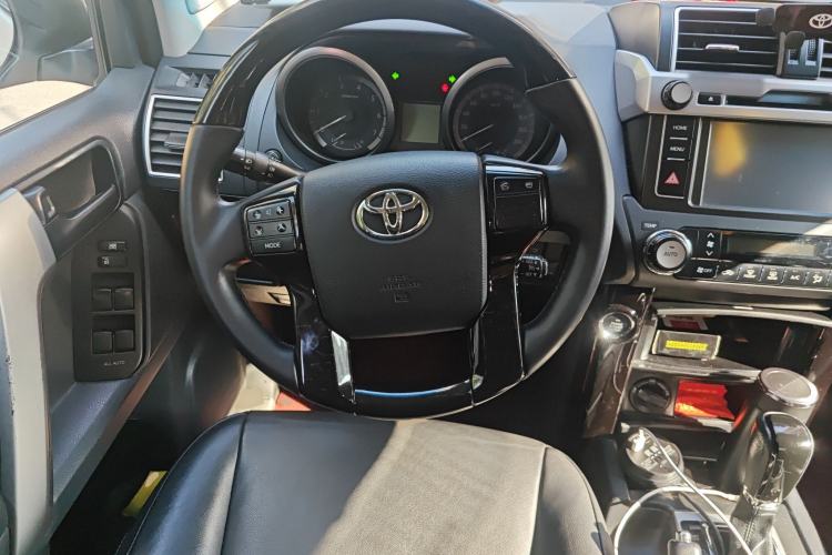Used Toyota Prado 2016 2.7L Automatic Standard Edition Steering Wheel
