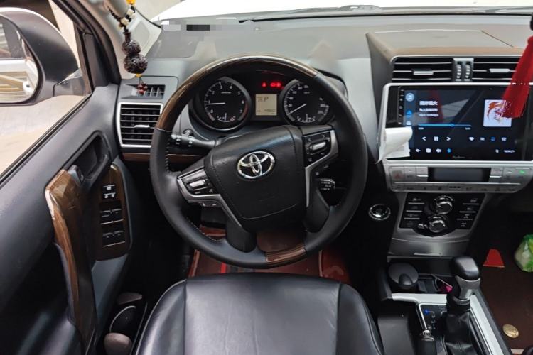 Used Toyota Prado 2016 2.7L Automatic Standard Edition Steering Wheel