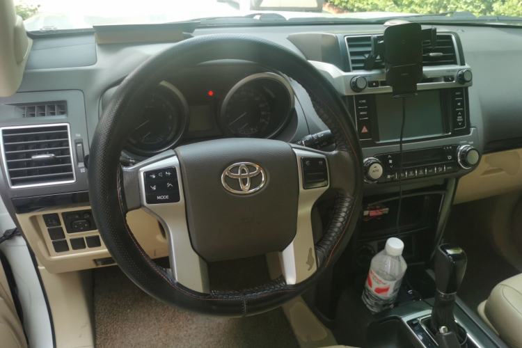Used Toyota Prado 2016 2.7L Automatic Standard Edition Steering Wheel