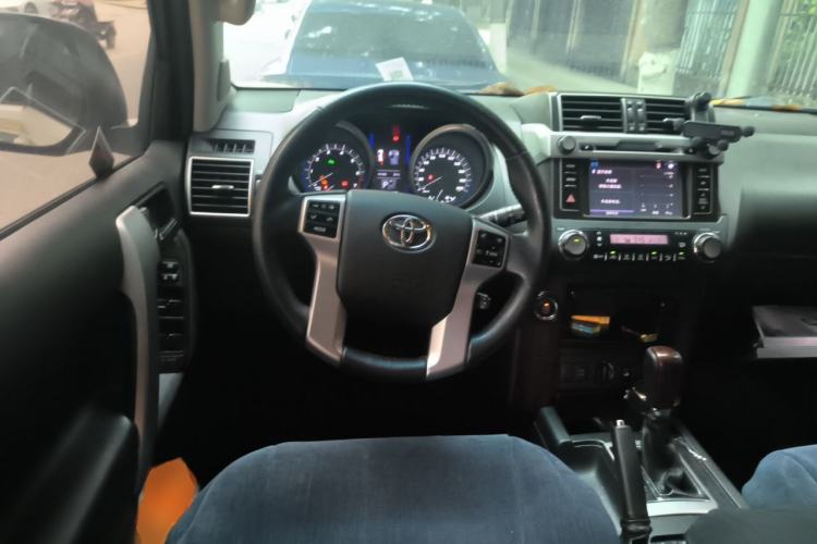 Used Toyota Prado 2016 3.5L Automatic TX-L Steering Wheel
