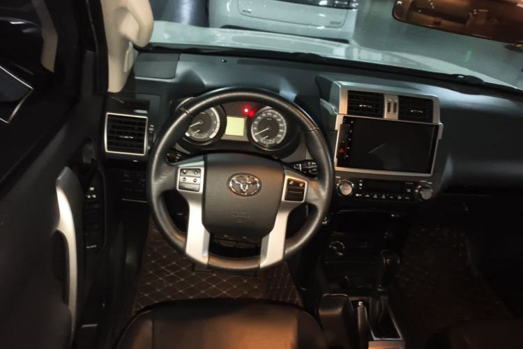 Used Toyota Prado 2016 2.7L Automatic Standard Edition Steering Wheel