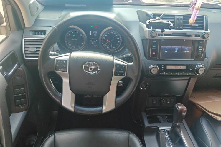 Used Toyota Prado 2016 3.5L Automatic TX-L NAVI Steering Wheel