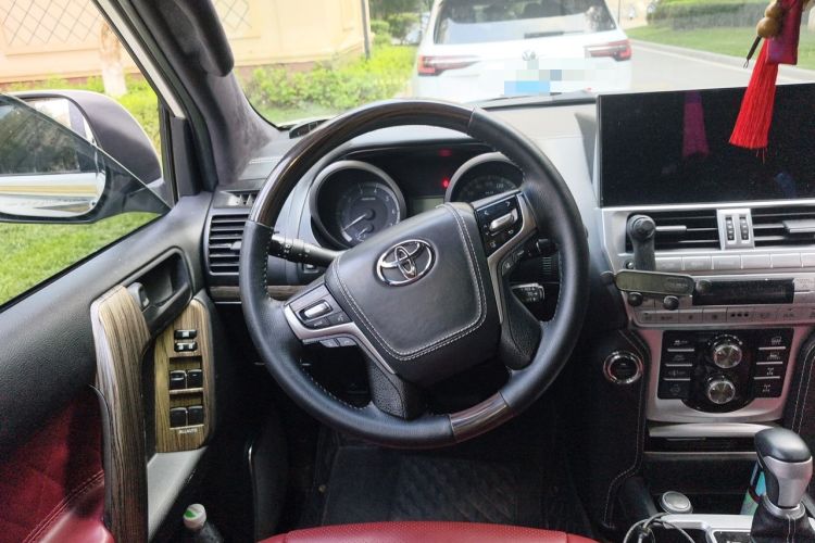 Used Toyota Prado  Steering Wheel