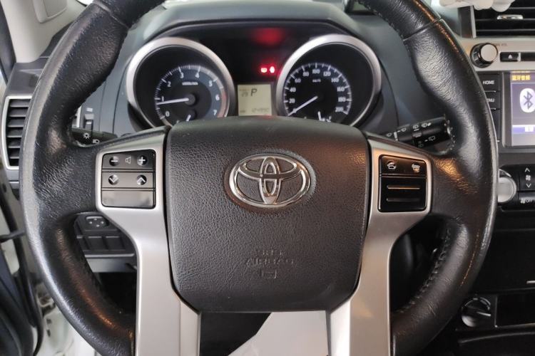 Used Toyota Prado 2016 2.7L Automatic Standard Edition Steering Wheel