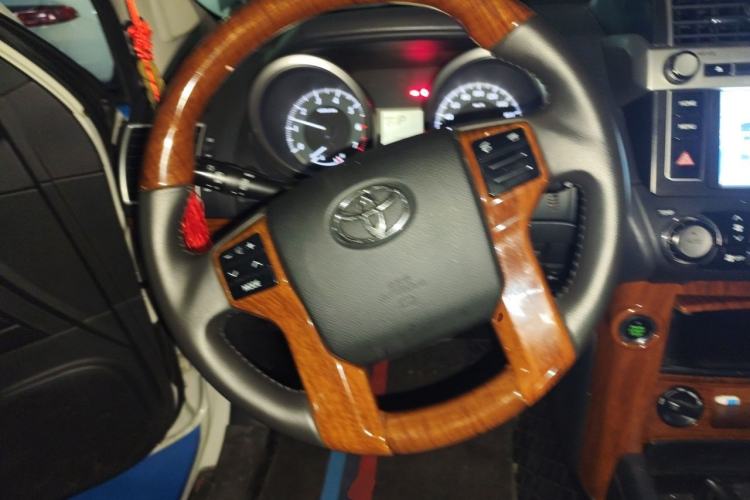 Used Toyota Prado 2016 2.7L Automatic Standard Edition Steering Wheel