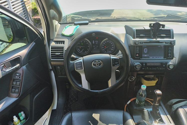 Used Toyota Prado 2016 3.5L Automatic TX-L Steering Wheel