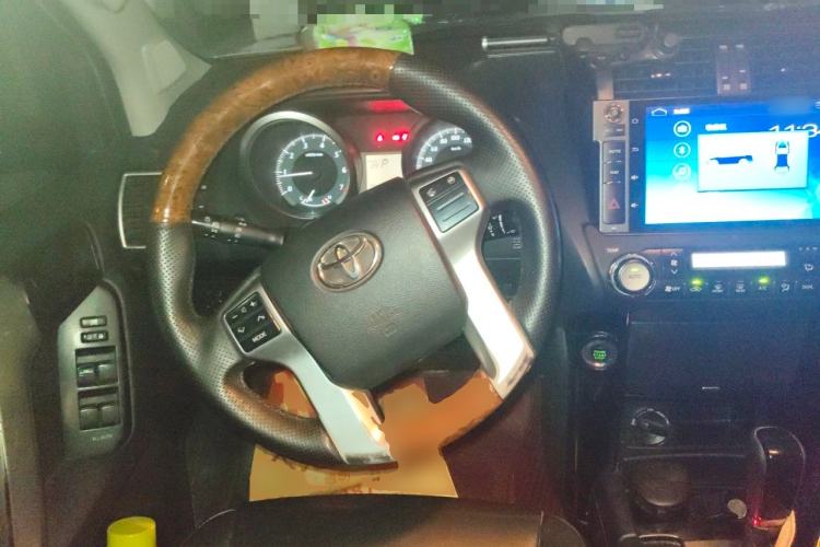 Used Toyota Prado 2016 2.7L Automatic Standard Edition Steering Wheel