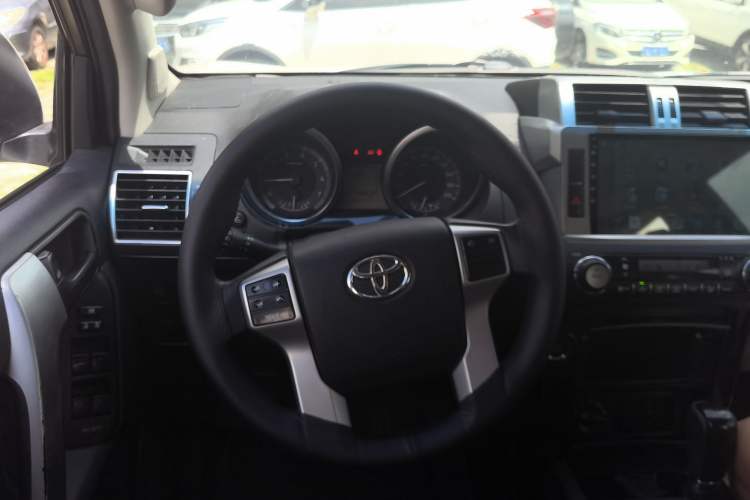 Used Toyota Prado 2016 2.7L Automatic Standard Edition Steering Wheel