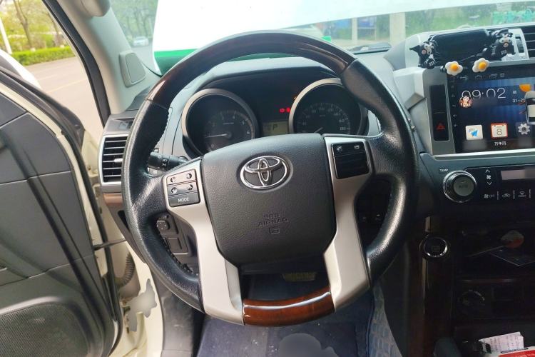Used Toyota Prado 2016 2.7L Automatic Standard Edition Steering Wheel