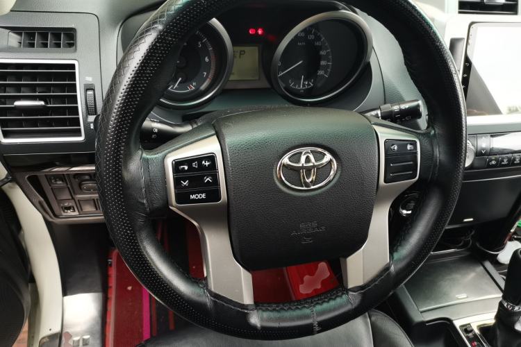 Used Toyota Prado 2016 2.7L Automatic Standard Edition Steering Wheel