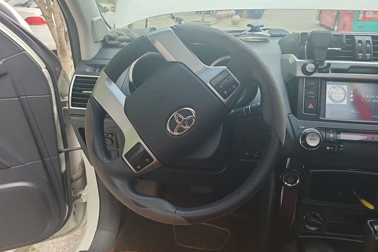 Used Toyota Prado 2016 2.7L Automatic Standard Edition Steering Wheel