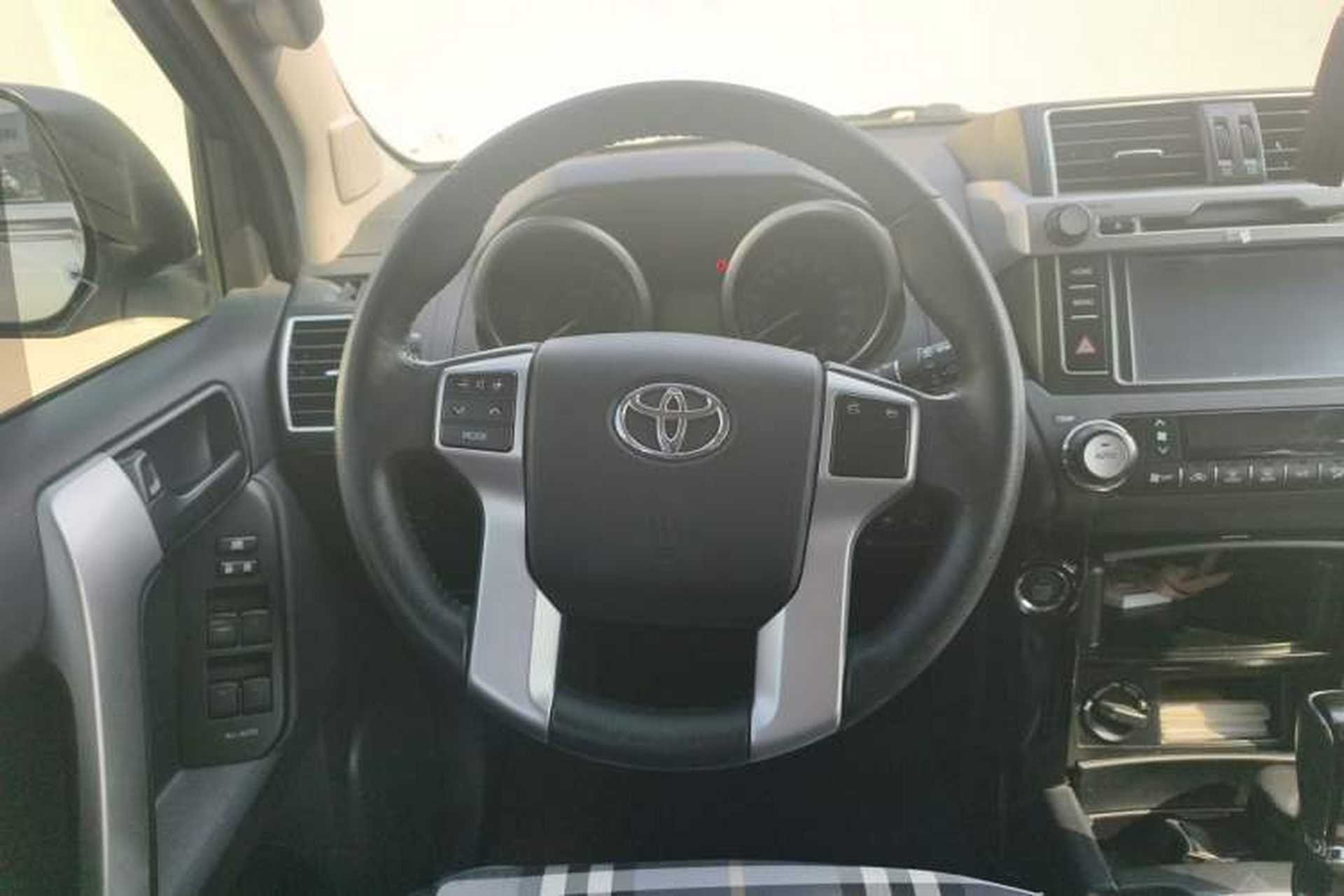 Used Toyota Prado 2016 2.7L Automatic Standard Edition Steering Wheel