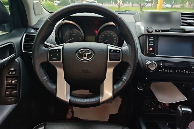 Used Toyota Prado 2016 2.7L Automatic Standard Edition Steering Wheel