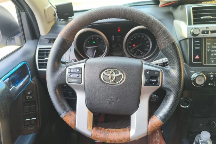 Used Toyota Prado 2016 3.5L Automatic TX-L NAVI Steering Wheel