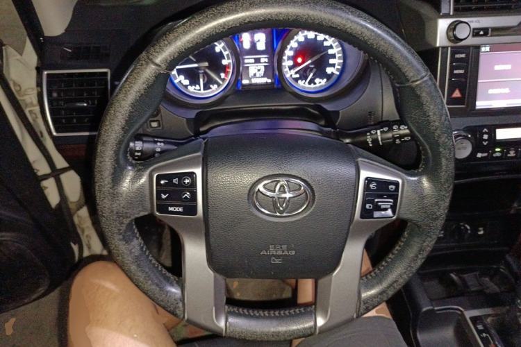Used Toyota Prado 2016 3.5L Automatic TX-L Steering Wheel