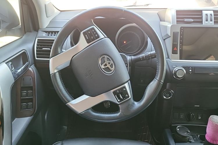 Used Toyota Prado 2016 3.5L Automatic TX-L Steering Wheel