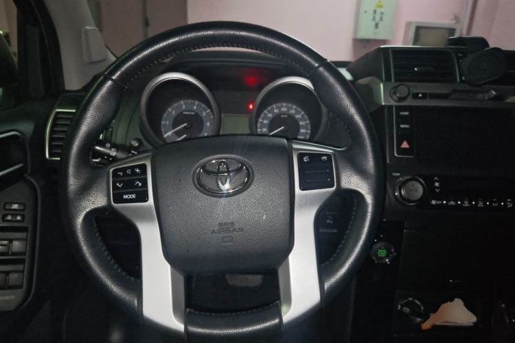 Used Toyota Prado 2016 2.7L Automatic Standard Edition Steering Wheel