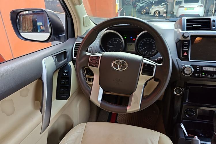 Used Toyota Prado 2016 2.7L Automatic Standard Edition Steering Wheel