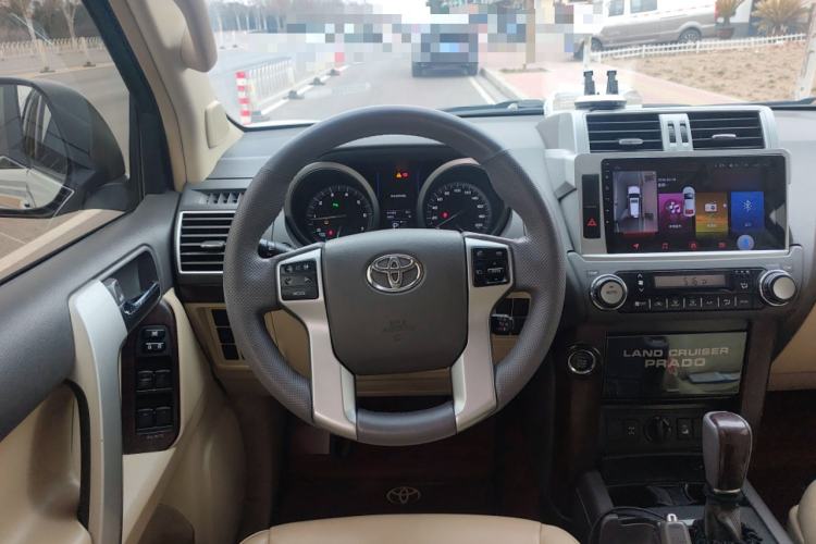 Used Toyota Prado 2016 3.5L Automatic TX-L Steering Wheel