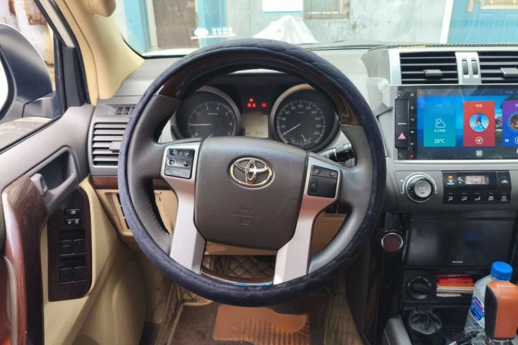 Used Toyota Prado 2016 2700 TX 7-Seater Middle East Version Steering Wheel