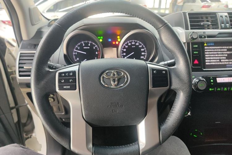 Used Toyota Prado 2016 2.7L Automatic Luxury Edition Steering Wheel