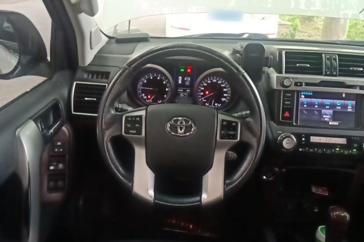 Used Toyota Prado 2016 3.5L Automatic TX-L Steering Wheel