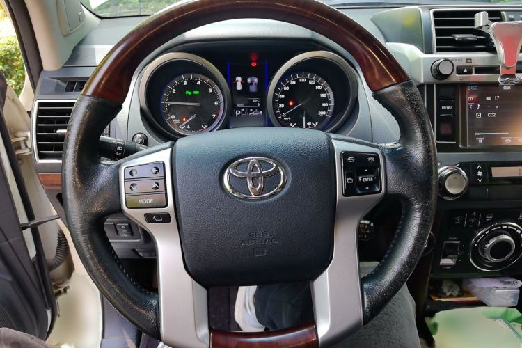 Used Toyota Prado 2016 3.5L Automatic VX NAVI Steering Wheel