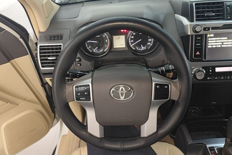 Used Toyota Prado 2016 2.7L Automatic Standard Edition Steering Wheel
