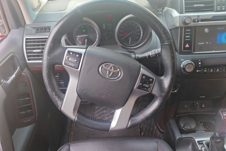 Used Toyota Prado 2016 3.5L Automatic TX-L NAVI Steering Wheel