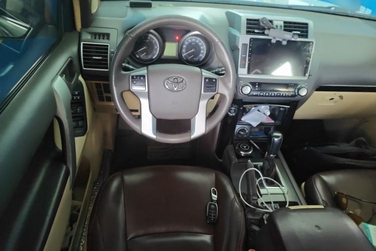 Used Toyota Prado 2016 2.7L Automatic Standard Edition Steering Wheel