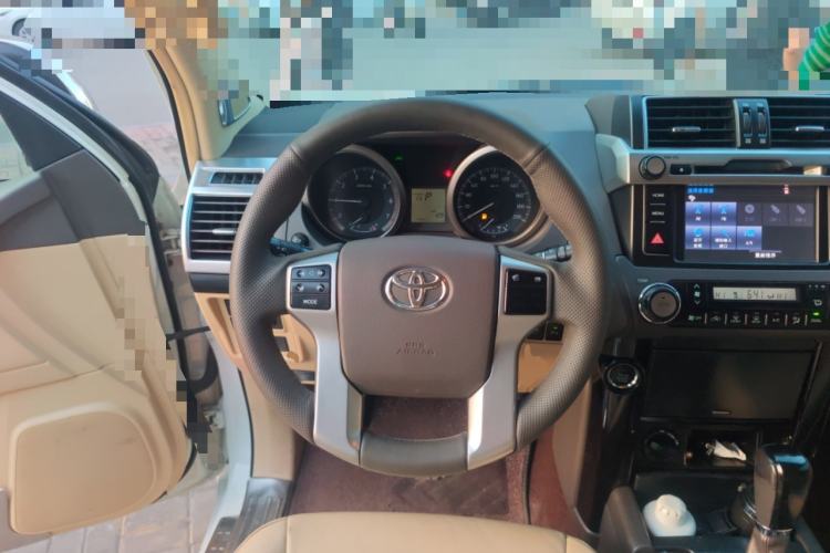 Used Toyota Prado 2016 2.7L Automatic Standard Edition Steering Wheel