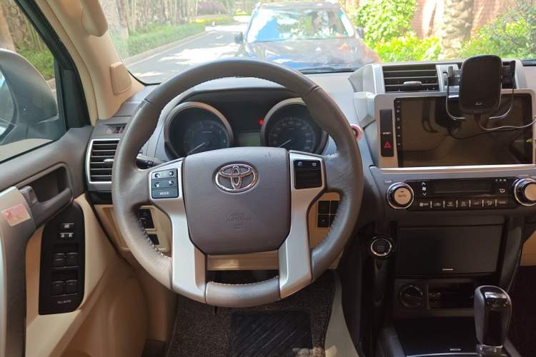 Used Toyota Prado 2016 2.7L Automatic Standard Edition Steering Wheel