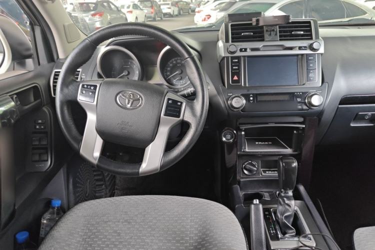 Used Toyota Prado 2016 2.7L Automatic Standard Edition Steering Wheel