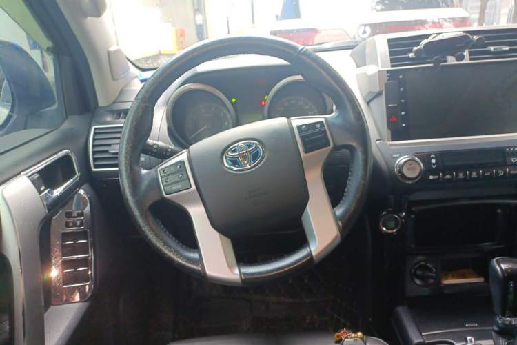 Used Toyota Prado 2016 2.7L Automatic Standard Edition Steering Wheel