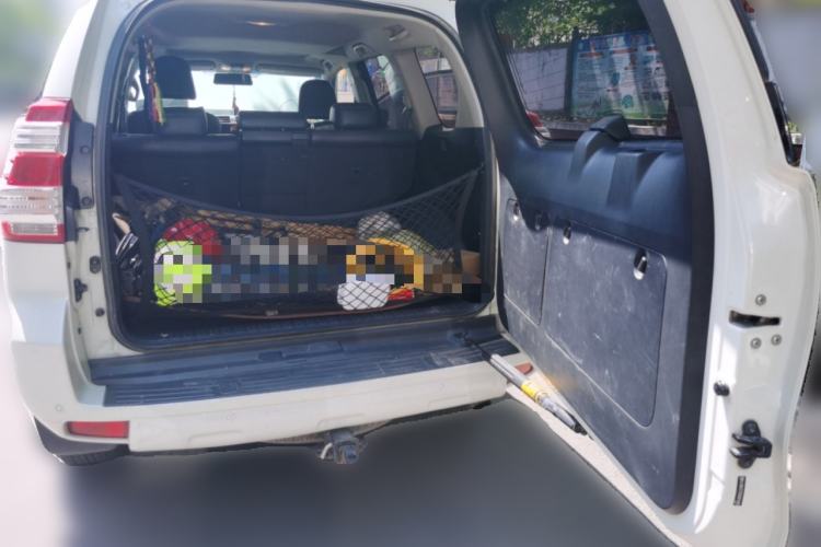 Used Toyota Prado 2016 2.7L Automatic Standard Edition Trunk