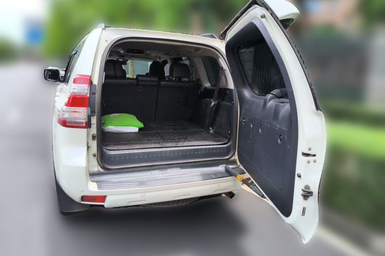 Used Toyota Prado 2016 3.5L Automatic TX-L NAVI Trunk