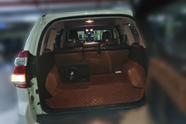 Used Toyota Prado 2016 2.7L Automatic Standard Edition Trunk