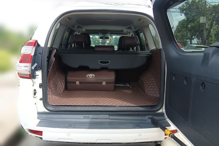 Used Toyota Prado 2016 3.5L Automatic TX-L Trunk