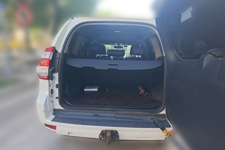 Used Toyota Prado 2016 3.5L Automatic TX-L Trunk