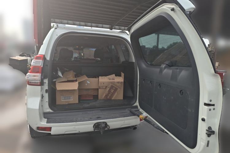 Used Toyota Prado 2016 3.5L Automatic TX-L Trunk