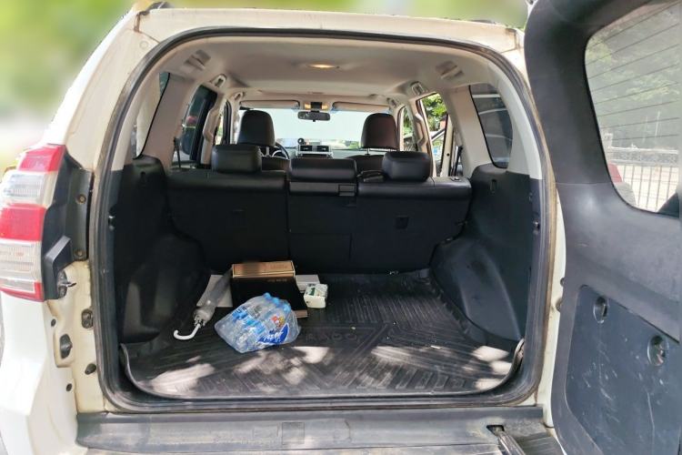Used Toyota Prado 2016 2.7L Automatic Standard Edition Trunk