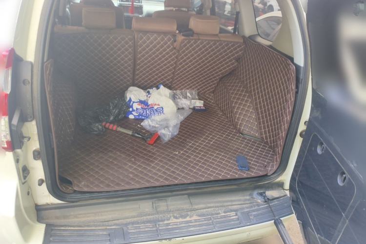 Used Toyota Prado 2016 2.7L Automatic Standard Edition Trunk