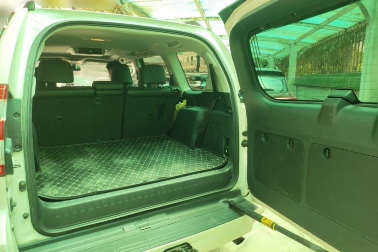 Used Toyota Prado 2016 3.5L Automatic TX-L NAVI Trunk