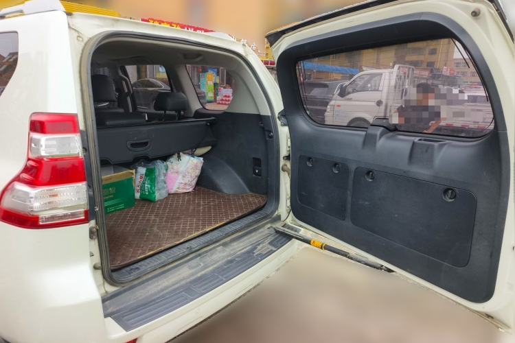 Used Toyota Prado 2016 2.7L Automatic Standard Edition Trunk