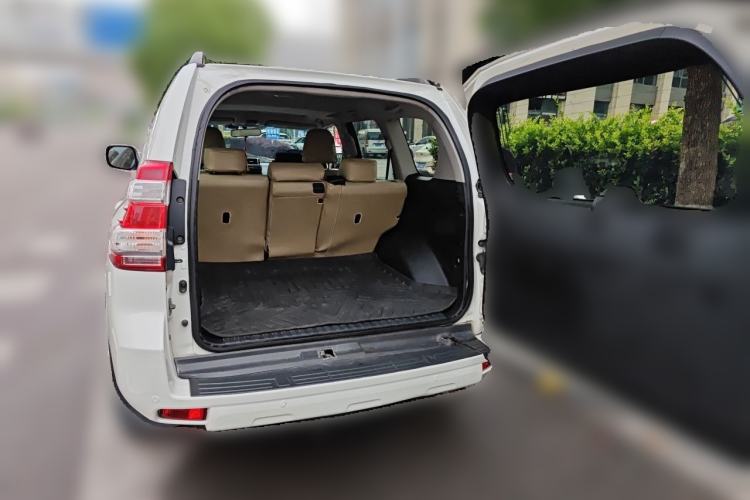 Used Toyota Prado 2016 3.5L Automatic TX-L Trunk