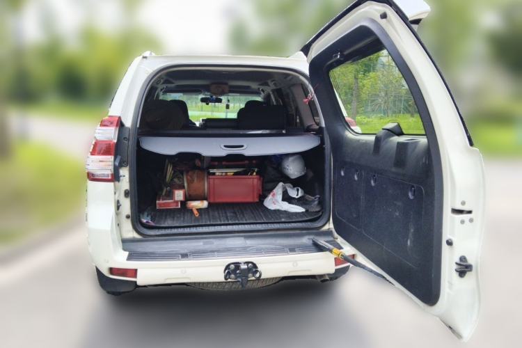 Used Toyota Prado 2016 2.7L Automatic Standard Edition Trunk