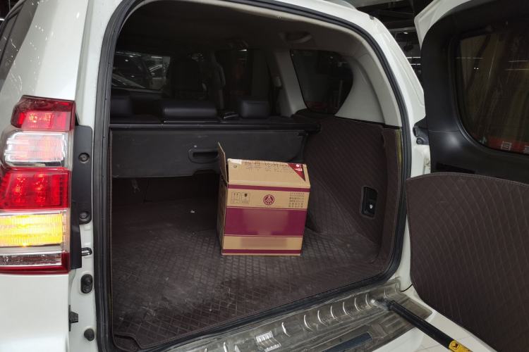 Used Toyota Prado 2016 2.7L Automatic Standard Edition Trunk